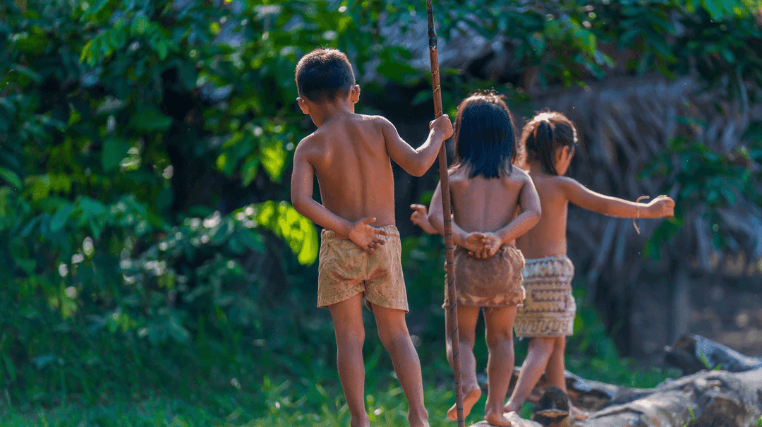 Traditional knowledge being shared between generations